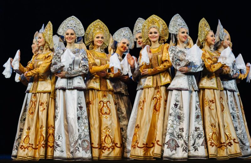 В Твери выступит легендарный хореографический ансамбль "Березка" В Твери выступит легендарный хореографический ансамбль "Березка"