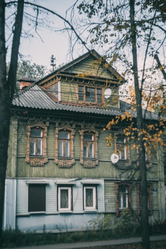 Тверской фотограф поделилась осенним взглядом на улицы города
