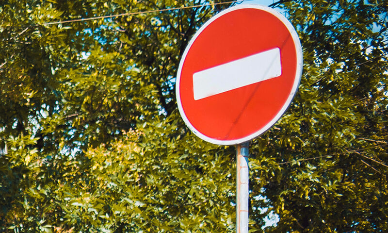 В Твери перекрыли движение для транспорта между улицами Вагжанова и Вокзальной