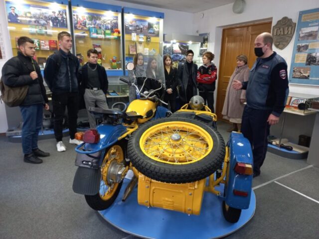 Тверская Госавтоинспекции пригласила к себе в гости школьников Тверская Госавтоинспекции пригласила к себе в гости школьников