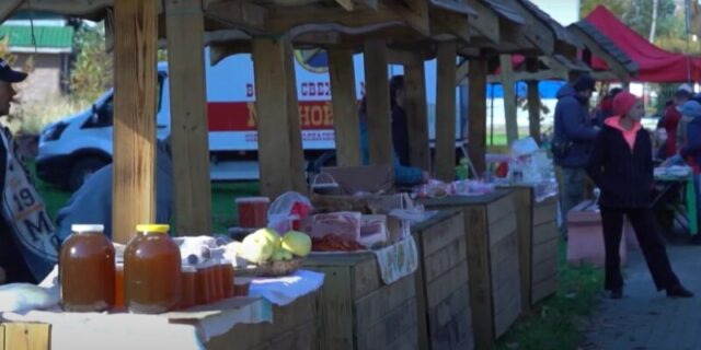 Жители и гости Нелидово радовались солнцу на сельскохозяйственной ярмарке Жители и гости Нелидово радовались солнцу на сельскохозяйственной ярмарке