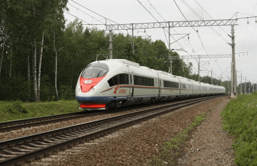 Скоростной «Сапсан» в Конаковском районе насмерть сбил человека на путях В мае некоторые "Сапсаны", которые проезжают Тверскую область, будут отменены