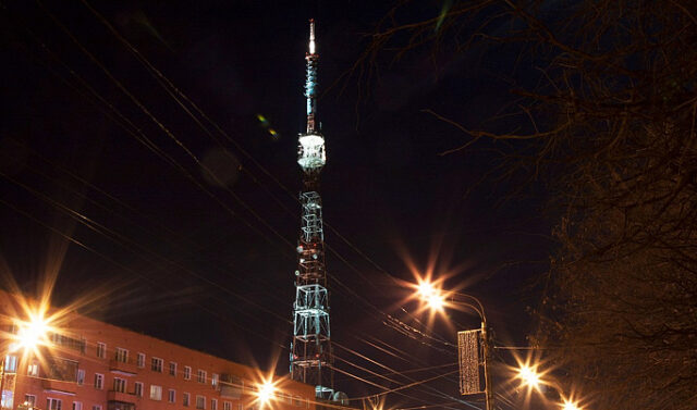 Тверь включит подсветку на башне РТРС в День недоношенных детей
