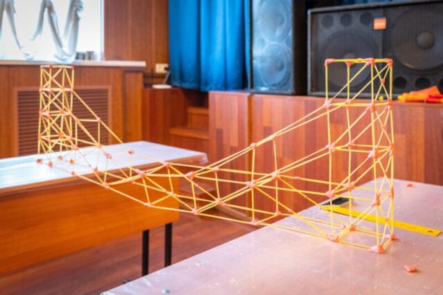 В ТвГТУ вновь определили лучших «Макаронных строителей»: студенты возводили мосты из спагетти