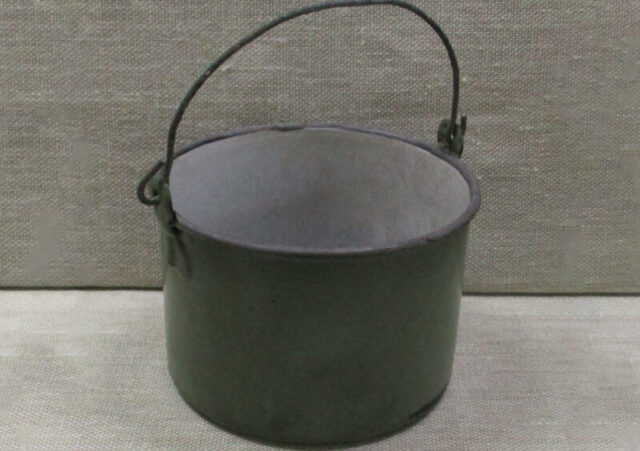 В Андреаполе пополнили коллекцию военных находок В Андреаполе пополнили коллекцию военных находок