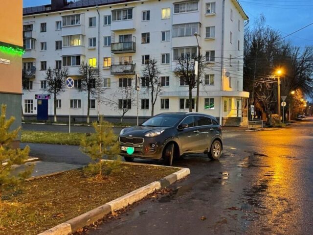 Глава Ржева призвал бороться с нарушителями правил парковки