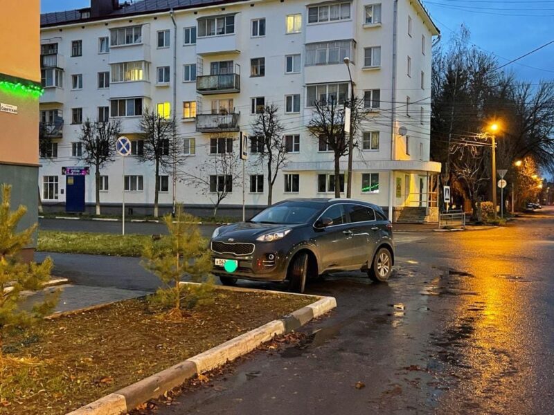 Глава Ржева призвал бороться с нарушителями правил парковки Глава Ржева призвал бороться с нарушителями правил парковки