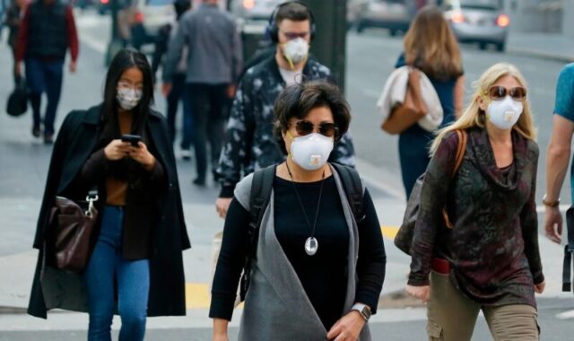 Ученые рассказали, насколько маска защищает от ковида