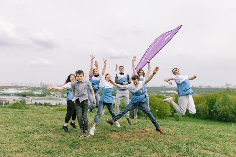 Наука быть родным: в Тверской области для одиноких детей готовят наставников