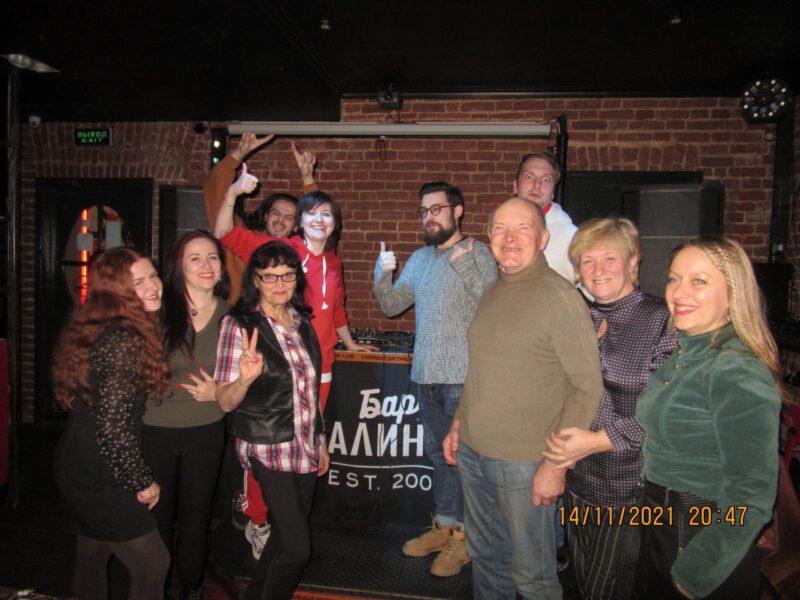 Микрофон для смельчаков: тверские поэты прочитали стихи со сцены Микрофон для смельчаков: тверские поэты прочитали стихи со сцены