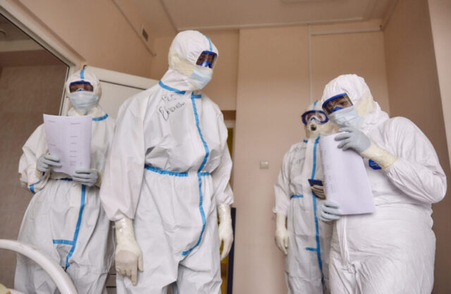 Вернули к жизни: переболевшие ковидом жители Твери благодарят медиков