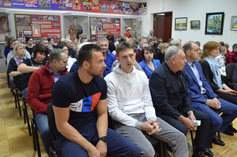 В Вышнем Волочке поздравили гребцов с достижениями В Вышнем Волочке поздравили гребцов с достижениями