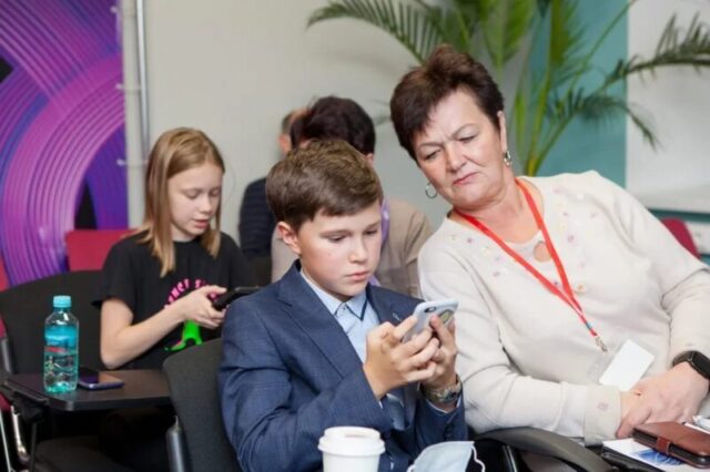 «Ростелеком» масштабно запустил просветительский проект «IT-семья» в ЦФО «Ростелеком» масштабно запустил просветительский проект «IT-семья» в ЦФО