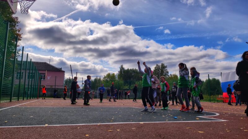 В Редкино открыли новую спортивную площадку В Редкино открыли новую спортивную площадку