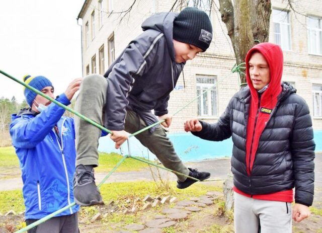 Конаковских школьников познакомили с азами туризма