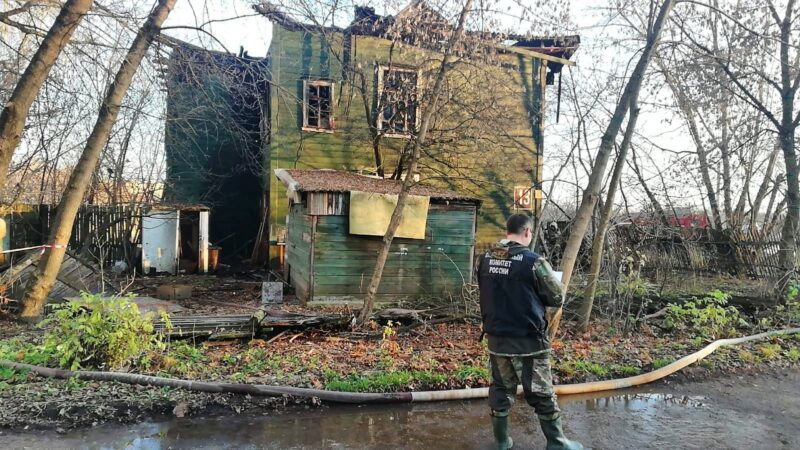 СК по Тверской области возбудил уголовное дело об убийстве после гибели трех человек на пожаре СК по Тверской области возбудил уголовное дело об убийстве после гибели трех человек на пожаре