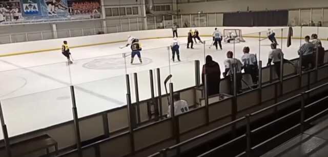 В городе Конаково прошли игры по хоккею