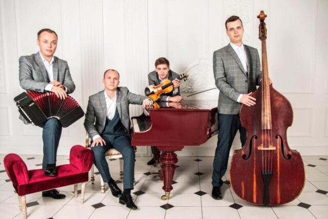 В Тверской филармонии выступит ансамбль «Tango en Vivo» В Тверской филармонии выступит ансамбль «Tango en Vivo»