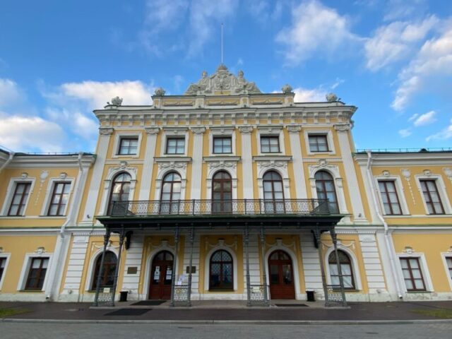 В Восточной башне Тверской картинной галереи открылась выставка «Во вкусе русской старины…» В Восточной башне Тверской картинной галереи открылась выставка «Во вкусе русской старины…»
