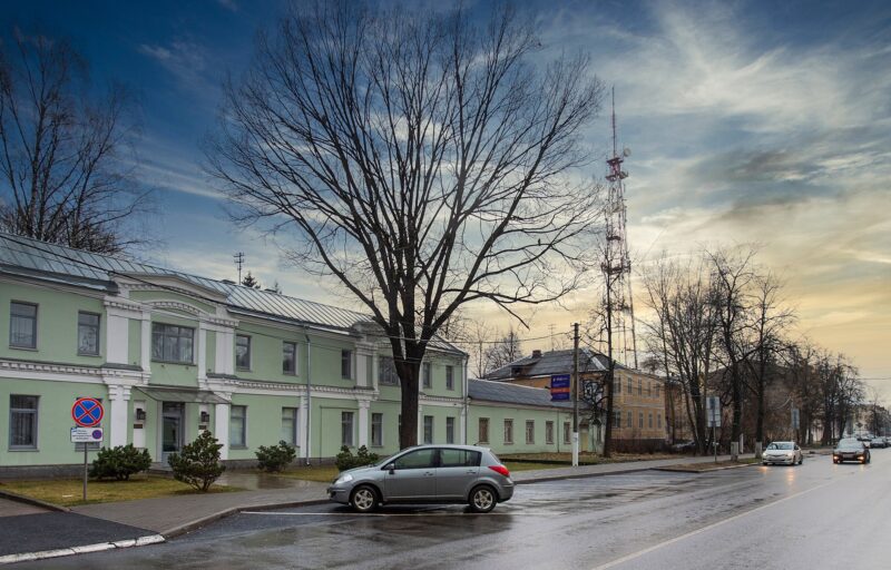 В Тверской области выбирают название дубу-долгожителю В Тверской области выбирают название дубу-долгожителю