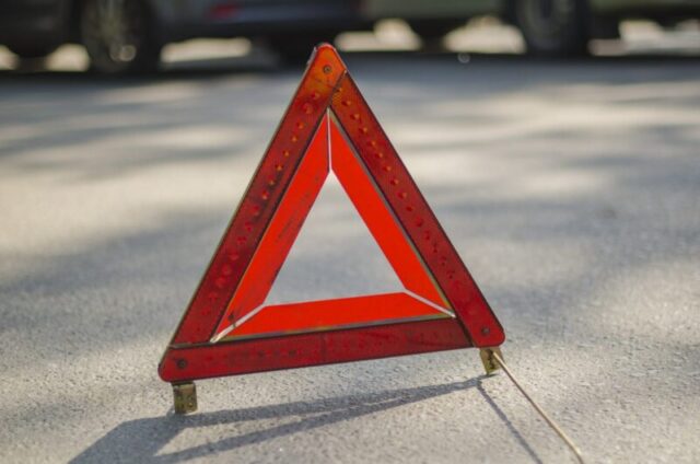 В Твери сбили женщину, переходившую дорогу в неположенном месте В Тверской области могут осудить водителя, который насмерть сбил женщину