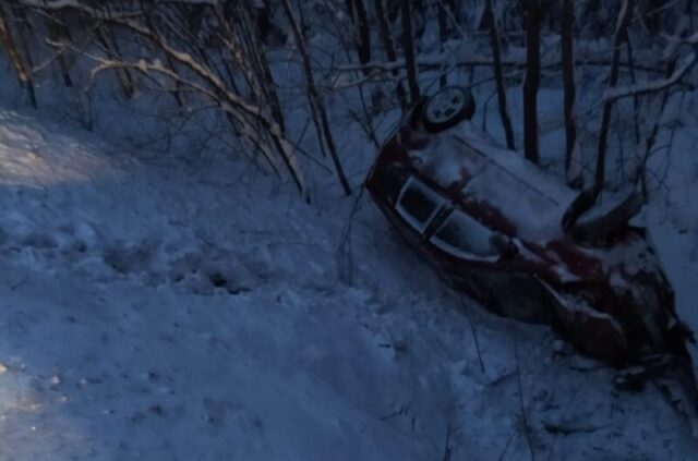 В Тверской области в вылетевшей в кювет иномарке пострадал человек