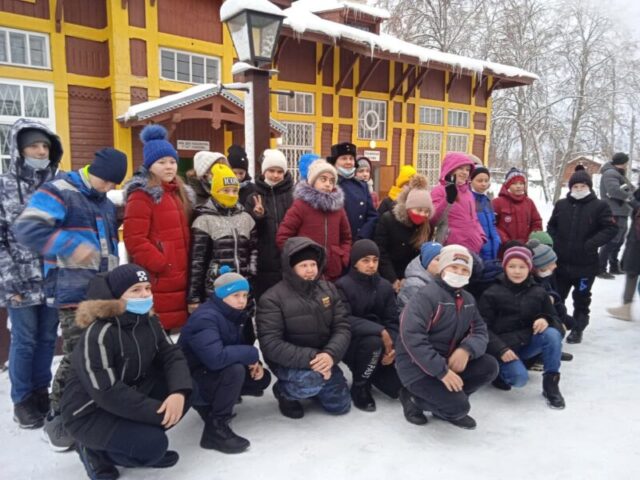 В Тверской области школьники отправились в путешествие на ретропоезде