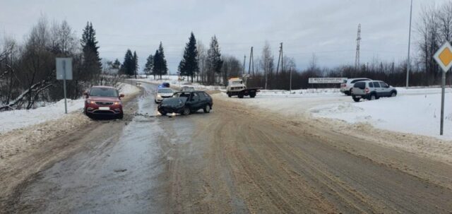 В Тверской области в аварии пострадала 13-летняя девочка