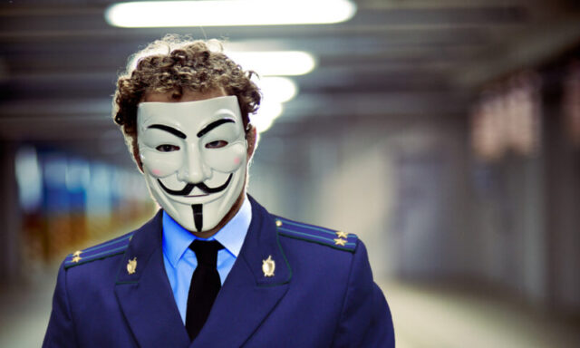 Жителей Тверской области предупредили о мошенниках, которые представляются полицейскими