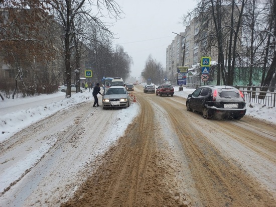 В Тверской области женщина пострадала в аварии, но от госпитализации отказалась В Тверской области женщина пострадала в аварии, но от госпитализации отказалась