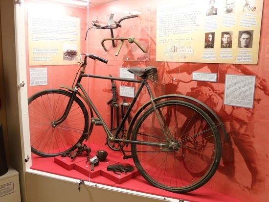 Андреапольский краеведческий музей продолжает оформлять Зал оборонительных боев