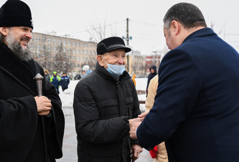 Игорь Руденя вместе с фронтовиками и жителями принял участие в мероприятиях в честь 80-летия освобождения Калинина