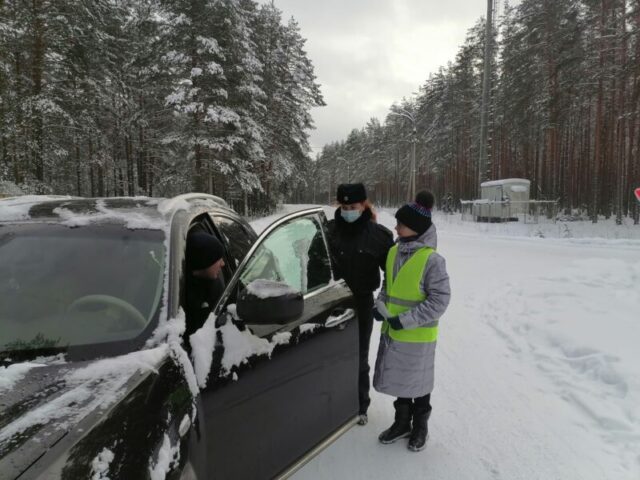 В Бологое водителям напомнили об использовании ремней безопасности