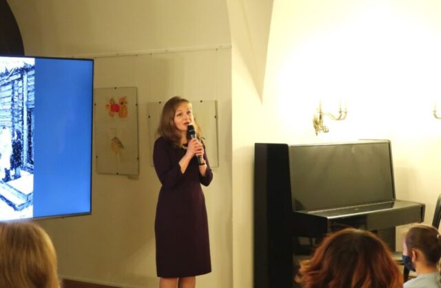 В Тверском императорском дворце покажут уникальные ёлочные игрушки 50-60-х годов XX века В Тверском императорском дворце покажут уникальные ёлочные игрушки 50-60-х годов XX века