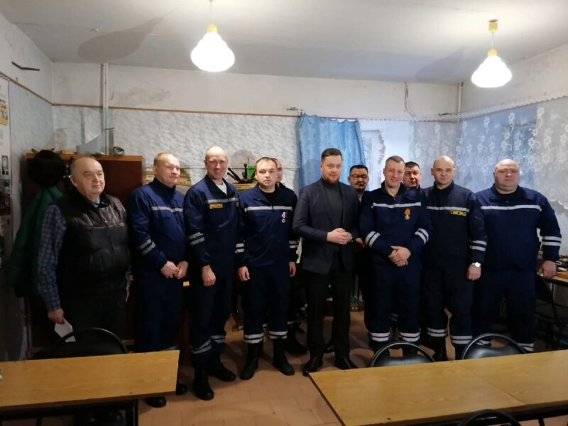 Глава Ржева поздравил спасателей с профессиональным праздником