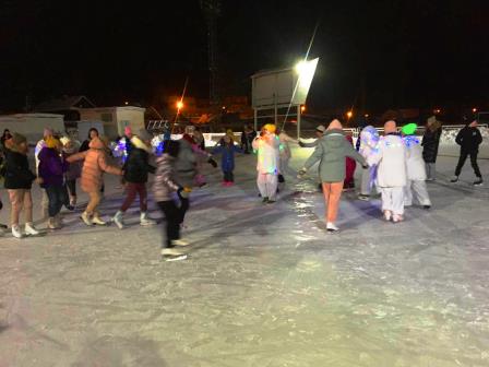 В Тверской области открыли сезон катания на коньках