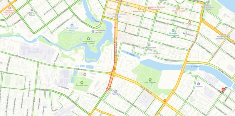 В Твери из-за сломанного автобуса центр встал в пробку