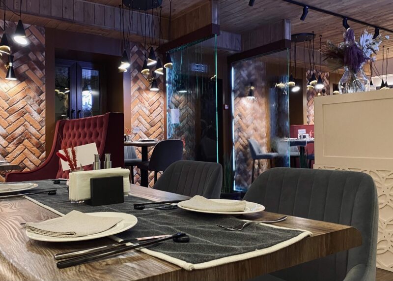 От Европы до Азии: как в тверском ресторане сочетаются две кухни