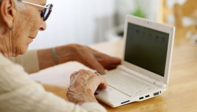 В Тверской области бабушка стала жертвой кибербуллинга