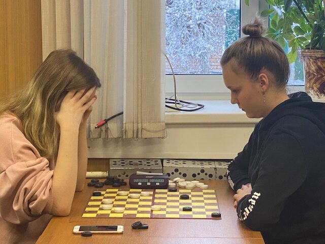 Высокие результаты на чемпионате Тверской области показали игроки в шашки из Калязина