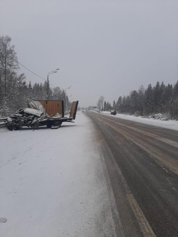 В Тверской области после ДТП на М-10 в больнице скончался водитель