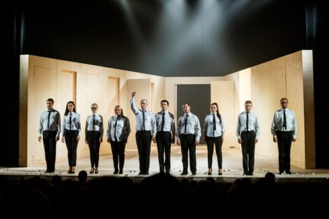 На сцене Тверского ТЮЗа покажут спектакль "Пустота" На сцене Тверского ТЮЗа покажут спектакль "Пустота"