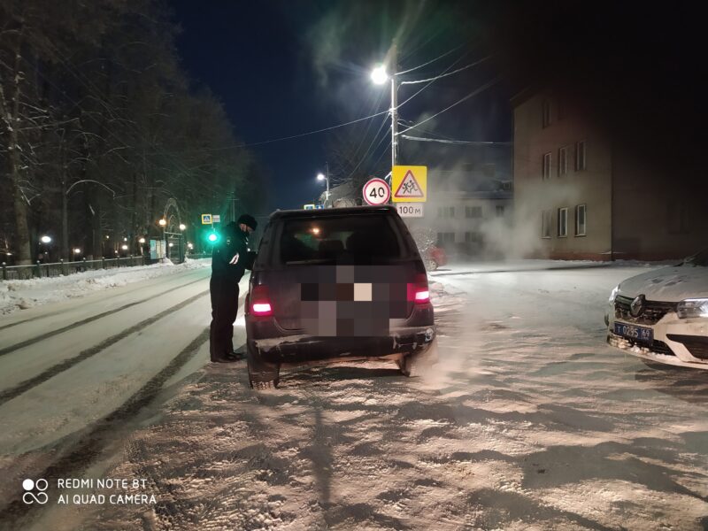 В Западной Двине сотрудники ГИБДД провели профилактический рейд «Детское автокресло» В Западной Двине сотрудники ГИБДД провели профилактический рейд «Детское автокресло»