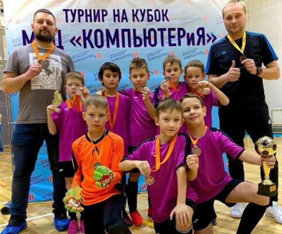 Нелидовские футболисты стали бронзовыми призерами регионального турнира