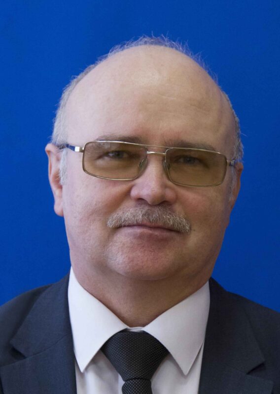 Иван Каплунов: Молодёжь снова пошла в науку