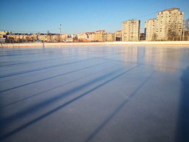 На коньках на открытом воздухе в Твери можно покататься уже в эту субботу