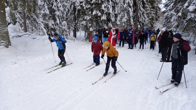 В Вышнем Волочке провели лыжный "Рождественский спринт"
