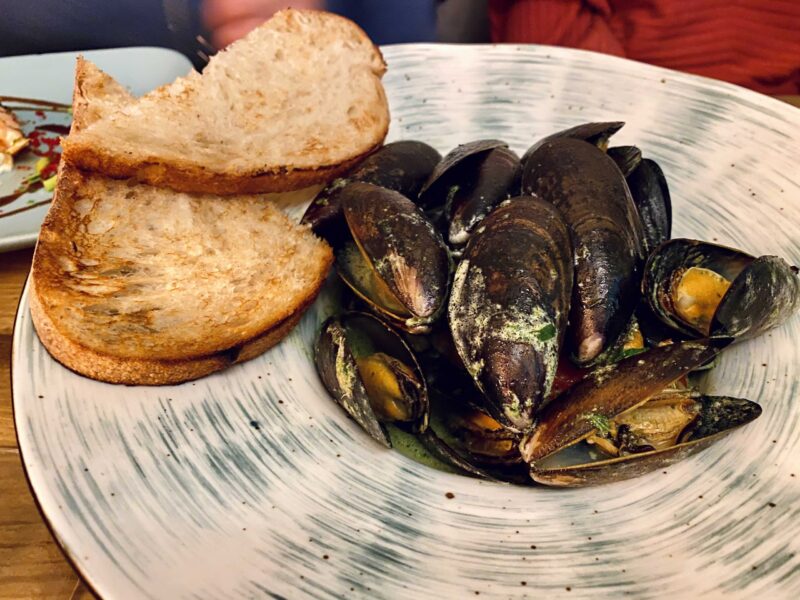 Поели за вас: где искать средиземноморскую кухню в Твери