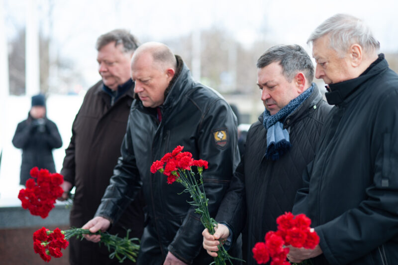 В Твери прохожим раздавали «блокадный паек»