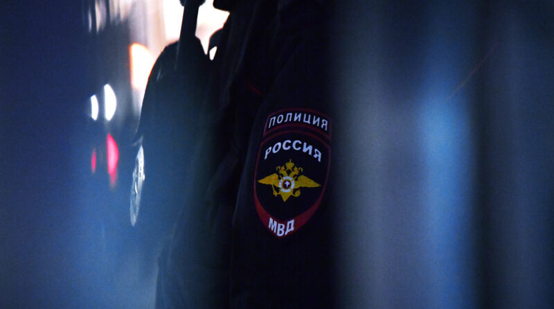 Тверские полицейские задержали телефонных аферистов Житель Тверской области украл газонокосилку у москвички